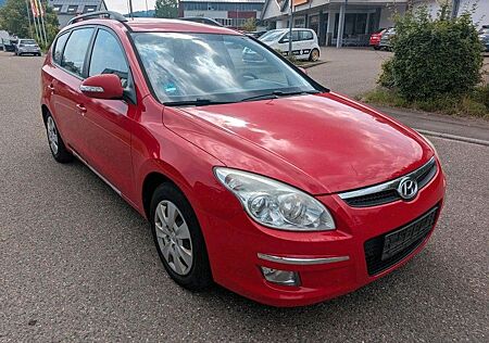Hyundai i30 1.6 Crdi Classic TÜV 02.2026