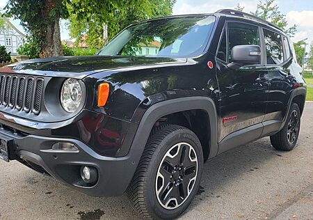 Jeep Renegade 2.0 MultiJet 125kW D Trailhawk 4x4 Auto