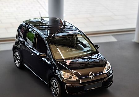 VW e-up! Volkswagen e-up! Deep Black Perleffekt + Anschlussgarantie!