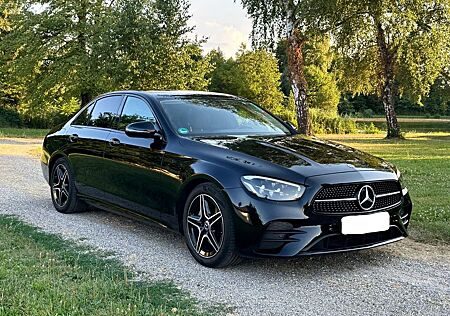 Mercedes-Benz E 220 d AMGLine WideScreen-Distronic-Kamera