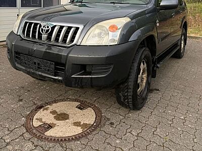 Toyota Land Cruiser 3.0 D-4D 4X4 / Klima / AHK/ LKW
