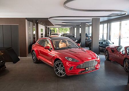 Aston Martin DBX 4.0 V8