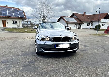 BMW 123D * *204 PS *Leder *Navi *Vollausstattung