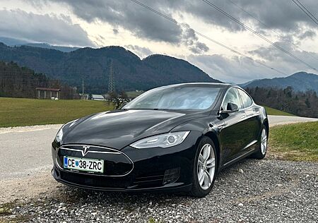 Tesla Model S S 70D, MCU2, CCS, SOH 85,8%, Akku 61,1 kwh