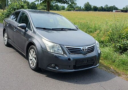 Toyota Avensis 1,8-l-Valvematic Multidrive S Executive