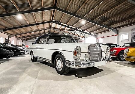 Mercedes-Benz 300 SE Cabriolet in Bestzustand - Matching