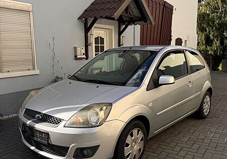 Ford Fiesta 1,3 51 kW Style Style