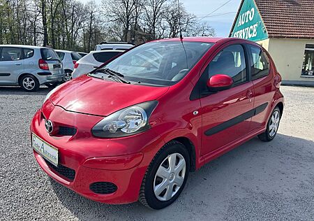Toyota Aygo (X) Aygo (X) 1,0 /Klima/2.Hand/Tüv 02.26/5-türig
