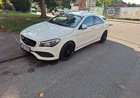 Mercedes-Benz CLA 180 -