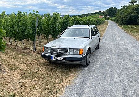 Mercedes-Benz 300 D