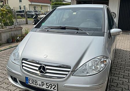Mercedes-Benz A 200 ELEGANCE