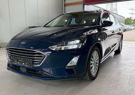 Ford Focus Turnier Titanium LED RFK AHK KEYLESS