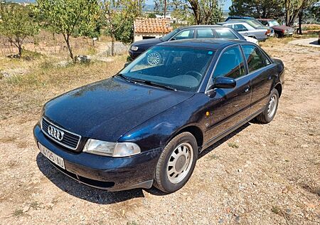 Audi A4 2.6 - 76.000km - Klima - Rostfrei