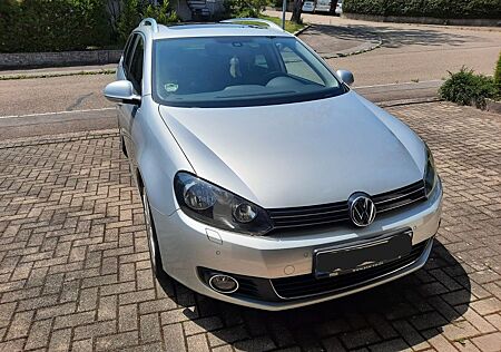 VW Golf Volkswagen Variant 1.4 TSI 90kW *NAVI*Panoramadach*