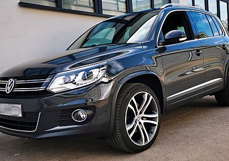 VW Tiguan Volkswagen 2.0 TSI 155kW DSG 4MOT LOUNGE Sport &...