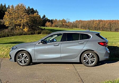 BMW 118i Sport Line Sport Line