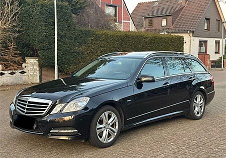 Mercedes-Benz E 220 CDI T BlueEFFICIENCY AVANTGARDE TÜV NEU