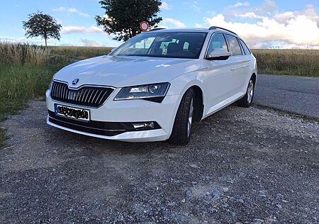 Skoda Superb 2.0 TDI SCR 140kW DSG 4x4 Ambition Co...