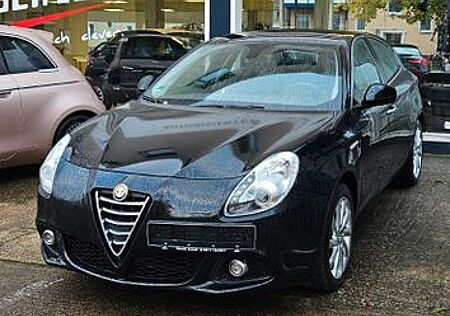 Alfa Romeo Giulietta Turismo*1.Hand*8-Fachbereifung*Scheckh