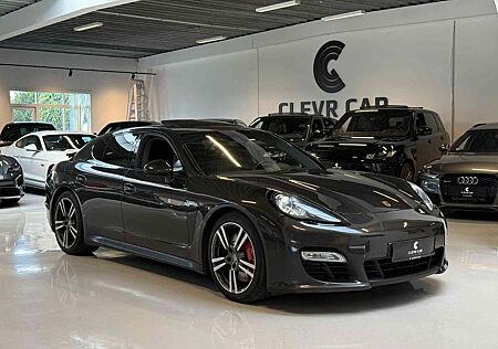 Porsche Panamera GTS+CC+PANO+LUFT+MEMO+BOSE+CHRONO+NAVI+