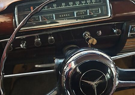 Mercedes-Benz 220 gebraucht kaufen Mercedes-Benz 220 SE NOTVERKAUF