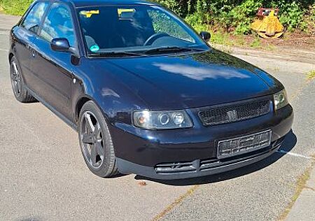 Audi A3 1.8 TÜV NEU
