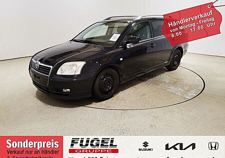 Toyota Avensis Kombi 1.8 1.8 Travel Navi