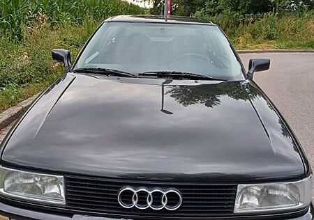 Audi Coupe Coupé B3 mit 5 Zyl. und H Kennzeichen