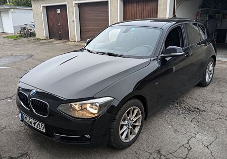 BMW 118d Sport Line - Automatik