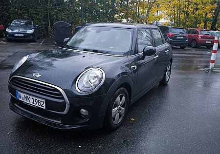 Mini ONE First EZ 02/2018 91.000 km