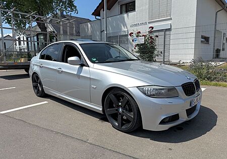 BMW 330d xDrive Bi-Xenon 19 Zoll Getriebeöl