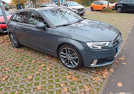 Audi A3 35 TFSI S tronic Sportback - Automatik