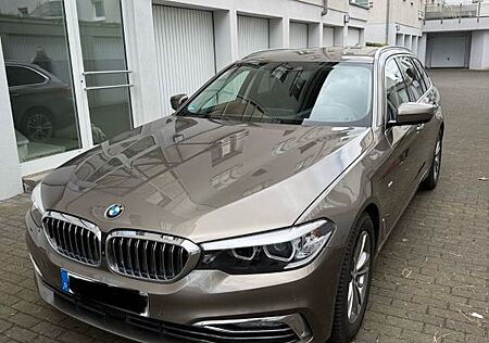 BMW 520d Touring Luxury Line