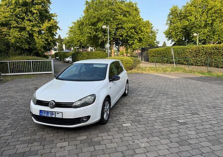 VW Golf Volkswagen 1.2 TSI 63 kW MATCH MATCH