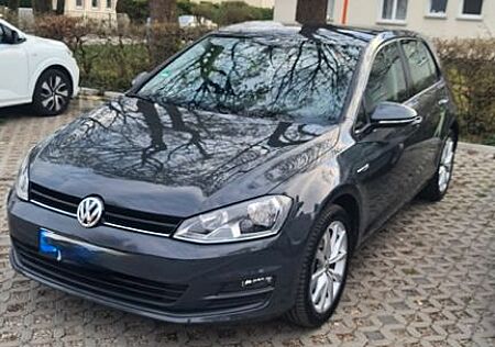 VW Golf Volkswagen 1.2 TSI