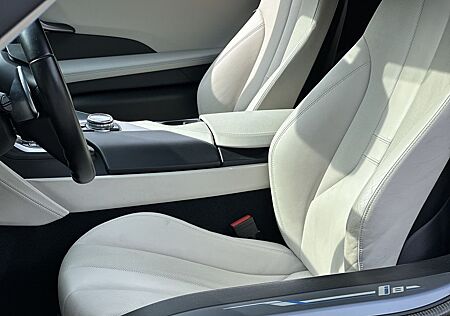 BMW i8 Coupe Pure Impulse *HEAD-UP*20 W-SPEICHEN*KAM