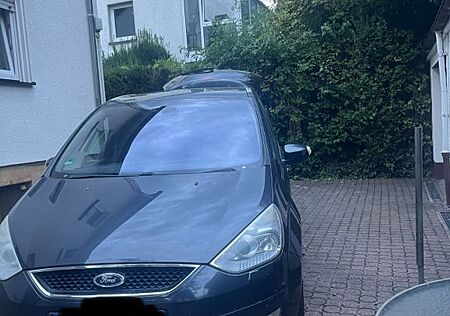 Ford Galaxy 2,2 TDCi 129kW DPF Ghia Ghia TÜV 06.27