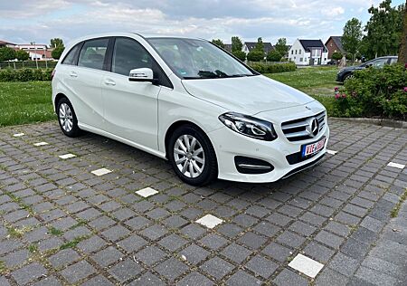 Mercedes-Benz B 180 Style Style