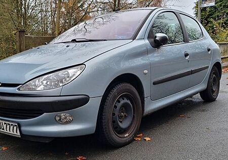 Peugeot 206 1.4 75PS AUTOMATIK