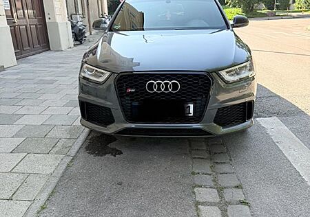 Audi RS Q3 RSQ3 2.5 TFSI S tronic quattro -