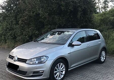 VW Golf Volkswagen 1.2 TSI BMT ALLSTAR im Top-Zustand