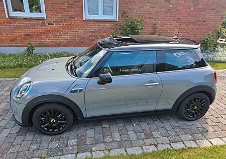 Mini Cooper SE Classic Trim Classic Trim