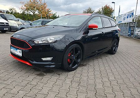 Ford Focus 1,0 ST-LINE R&B GARANTIE KLIMATRONIC SITZH