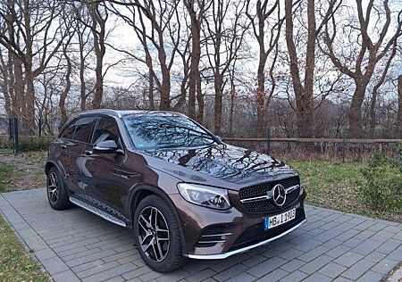 Mercedes-Benz GLC 43 AMG Mercedes-AMG GLC 43 4MATIC Autom....
