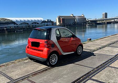 Smart ForTwo *SERVO*KLIMA*VOLLAUTOM*TÜV26*71PS*GEPFLEGT