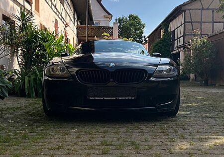 BMW Z4 M M Coupé/M3 Motor/Schwarz/Handschalter