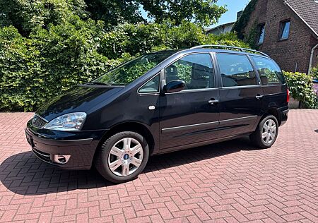 Ford Galaxy Ghia 7-Sitzer