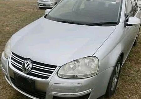 VW Jetta Volkswagen 2.0 FSI Automatik Comfortline / TÜV 1/28