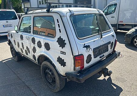 Lada Niva gebraucht kaufen Lada Niva 1.7i Kult