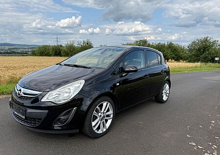 Opel Corsa D Edition,1,4 TÜV. fahrradträger.